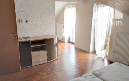 NOVÁ CENA!!! 5 izbový rodinný dom s garážou, Moravany nad Váhom