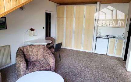 Na prenájom 2 izbový byt s parkovaním Pod Párovcami, Piešťany.