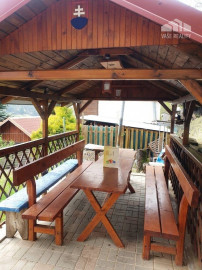 Záhradná murovaná chata s pozemkom 554 m2 - Hôrka n/V, NMnV