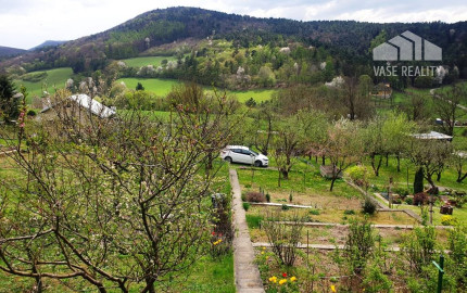 Záhradná murovaná chata s pozemkom 554 m2 - Hôrka n/V, NMnV