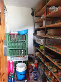 Záhradná murovaná chata s pozemkom 554 m2 - Hôrka n/V, NMnV