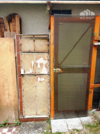 Záhradná murovaná chata s pozemkom 554 m2 - Hôrka n/V, NMnV