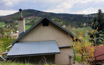 Záhradná murovaná chata s pozemkom 554 m2 - Hôrka n/V, NMnV