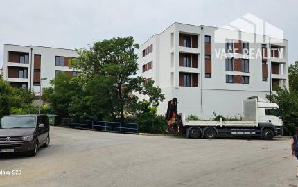 PREDAJ 3 IZB BYT 69,29 m² + balkón 4,89 m², novostavba *holobyt* BANKA