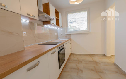 Výnimočný 4-izbový byt s balkónom, 85 m², Radničné nám., Dunaj.Streda