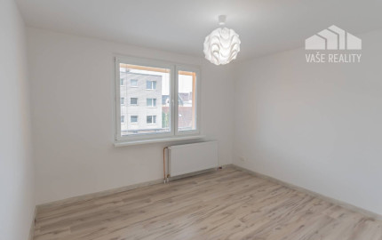 Výnimočný 4-izbový byt s balkónom, 85 m², Radničné nám., Dunaj.Streda