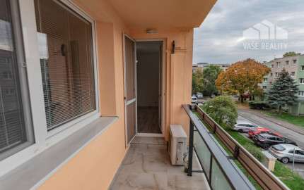 Výnimočný 4-izbový byt s balkónom, 85 m², Radničné nám., Dunaj.Streda