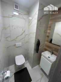 Luxusný 3 izbový mezonetový byt v UrbanParku (105 m2)-Trenčín