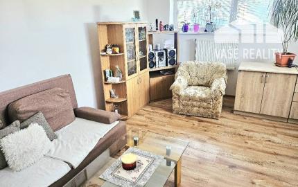 RODINNÝ DOM- VEĽKÉ CHLIEVANY- POZEMOK 1001 m2- 5 IZBOVÝ