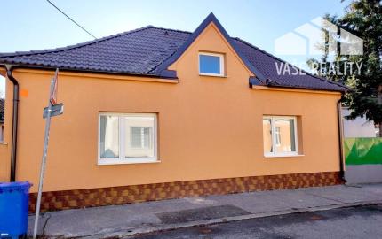 REZERVOVANÉ...Rodinný dom po rekonštrukcii v blízkom centre, Piešťany