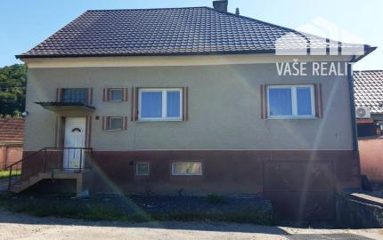 2-podlažný rodinný dom 320 m2 s pozemkom 1518 m2 - Bzince p. Javorinou