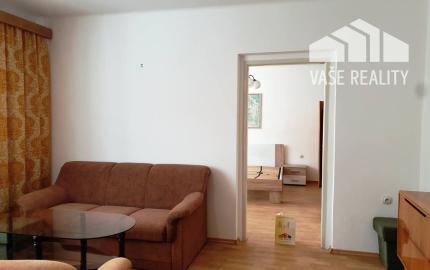 2-podlažný rodinný dom 320 m2 s pozemkom 1518 m2 - Bzince p. Javorinou