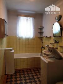 2-podlažný rodinný dom 320 m2 s pozemkom 1518 m2 - Bzince p. Javorinou