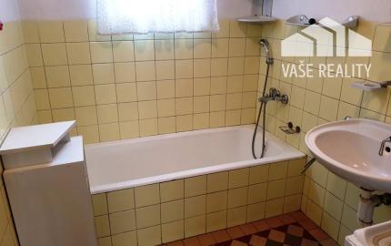 2-podlažný rodinný dom 320 m2 s pozemkom 1518 m2 - Bzince p. Javorinou