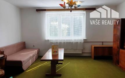 2-podlažný rodinný dom 320 m2 s pozemkom 1518 m2 - Bzince p. Javorinou