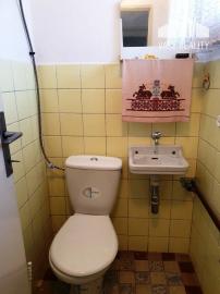 2-podlažný rodinný dom 320 m2 s pozemkom 1518 m2 - Bzince p. Javorinou