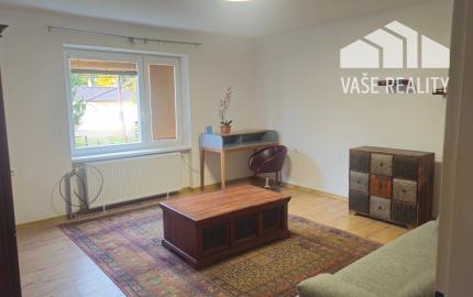 3 izbový dom v obci Lednica -Prenájom 