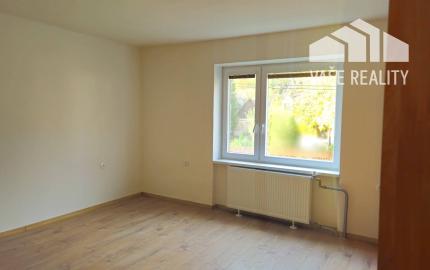 3 izbový dom v obci Lednica -Prenájom 