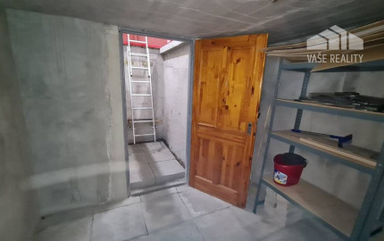 Monolitická betónová garáž s montážnou jamou a pivnicou - NMnV