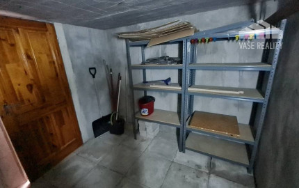 Monolitická betónová garáž s montážnou jamou a pivnicou - NMnV