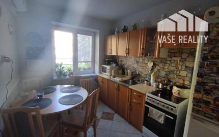 Exkluzívna ponuka – 2-izbový byt v tehlovom dome v centre mesta Levice