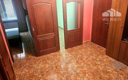 3 izbový byt Bánovce nad Bebravou / DUBNIČKA / LOGGIA / KOMPLETNÁ REKO