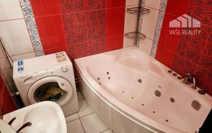 3 izbový byt Bánovce nad Bebravou / DUBNIČKA / LOGGIA / KOMPLETNÁ REKO