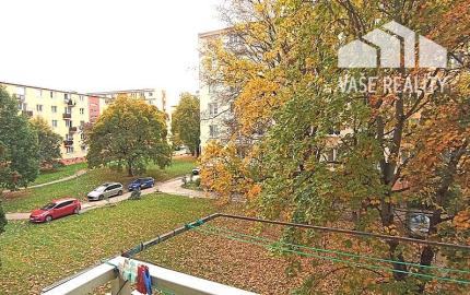 REZERVOVANÉ Veľký 3 izbový byt 74 m2 v blízkosti parku, Nitra 