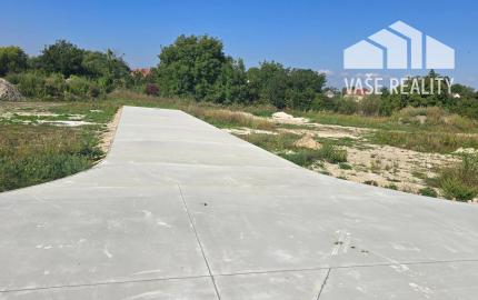 PREDAJ STAVEBNÝ POZEMOK 409 M² BOROVCE /VODA, ELEKTRINA, KANALIZÁCIA/