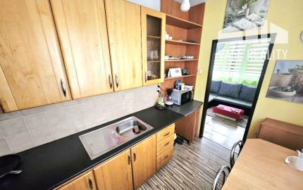 3 izbový byt Bánovce nad Bebravou / CENTRUM MESTA / LOGGIA / PIVNICA