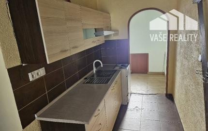 2,5 izbový byt Bánovce nad Bebravou/CENTRUM- STRED/KOMLETNÁ REKONŠTRUK