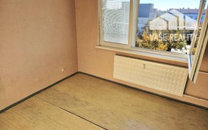 2,5 izbový byt Bánovce nad Bebravou/CENTRUM- STRED/KOMLETNÁ REKONŠTRUK