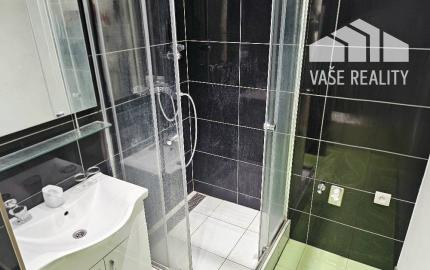 2,5 izbový byt Bánovce nad Bebravou/CENTRUM- STRED/KOMLETNÁ REKONŠTRUK