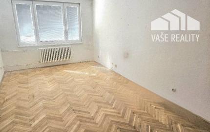 3 izbový byt Bánovce nad Bebravou - 76 m2/ SEVER / BALKÓN/ PIVNICA