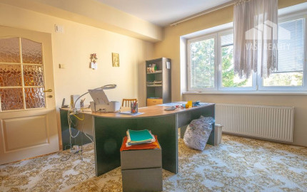 krásny 4-izbový byt s lodžiou a balkónom, 113 m², ul. Slavičie údolie,