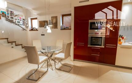 Na krásny predaj 3-izbový rodinný dom, 249 m², Vajnory