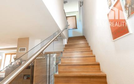 Na krásny predaj 3-izbový rodinný dom, 249 m², Vajnory