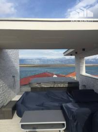 OSTROV VIR, luxusná  2-podlažná apartmánová villa v blízkosti pláže