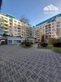 Na predaj obchodný priestor v polyfunkčnej budove, Vajnorská ul.