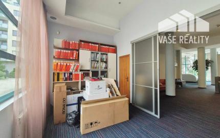 Na predaj obchodný priestor v polyfunkčnej budove, Vajnorská ul.