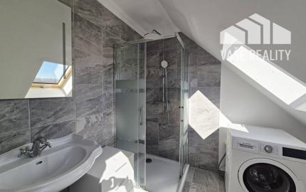 Na prenájom nádherný a štýlový 4-izbový byt, Klariská ulica, ihneď 