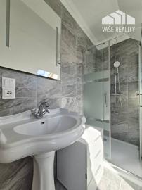 Na prenájom nádherný a štýlový 4-izbový byt, Klariská ulica, ihneď 