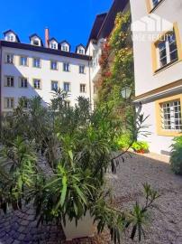 Na prenájom nádherný a štýlový 4-izbový byt, Klariská ulica, ihneď 