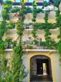 Na prenájom nádherný a štýlový 4-izbový byt, Klariská ulica, ihneď 