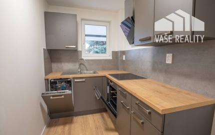 Štýlový 1-izbový byt v novostavbe s parkovacím miestom – Partizánske, 