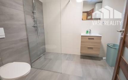 Štýlový 1-izbový byt v novostavbe s parkovacím miestom – Partizánske, 