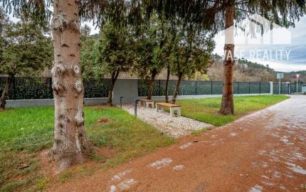 Štýlový 1-izbový byt v novostavbe s parkovacím miestom – Partizánske, 