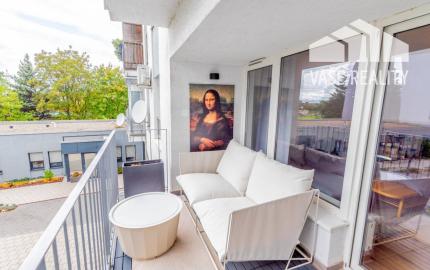 NA PREDAJ  Luxusný 2-izbový byt s dvoma balkónmi, garážou, Hrachová