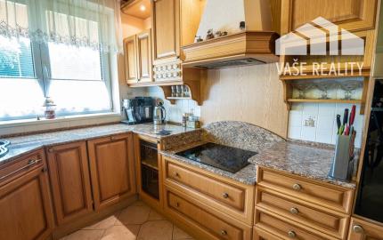 Krásny 7-izbový RD, 328 m² + 1389 m² pozemok, Trebostovo, okres Martin