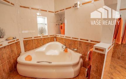 Krásny 7-izbový RD, 328 m² + 1389 m² pozemok, Trebostovo, okres Martin